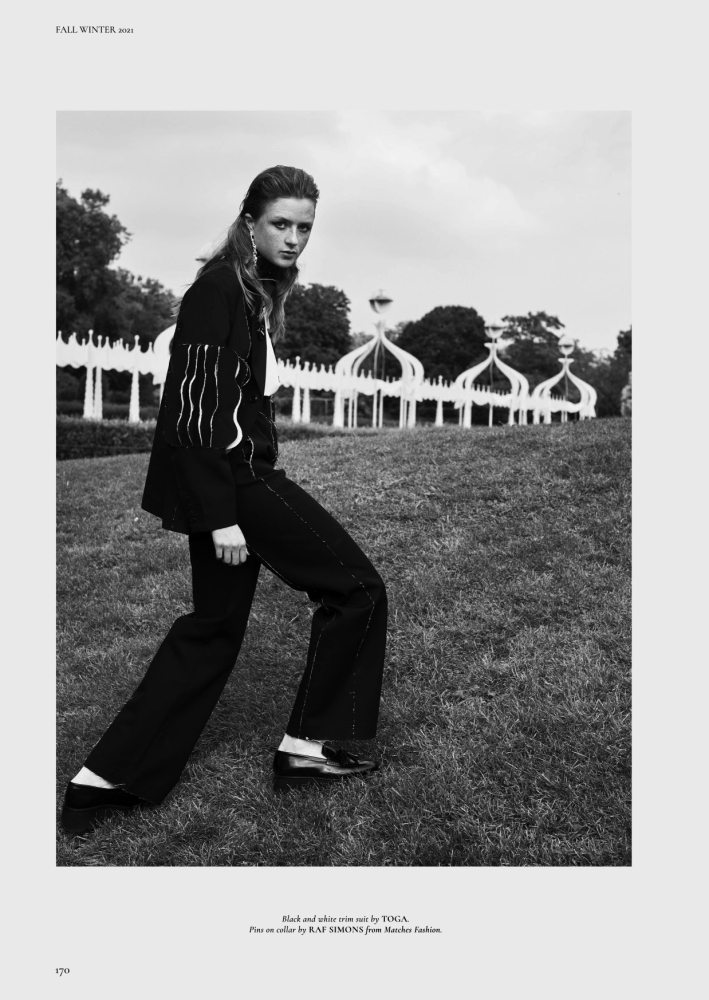 gallery_model_7q1okbi9tunr