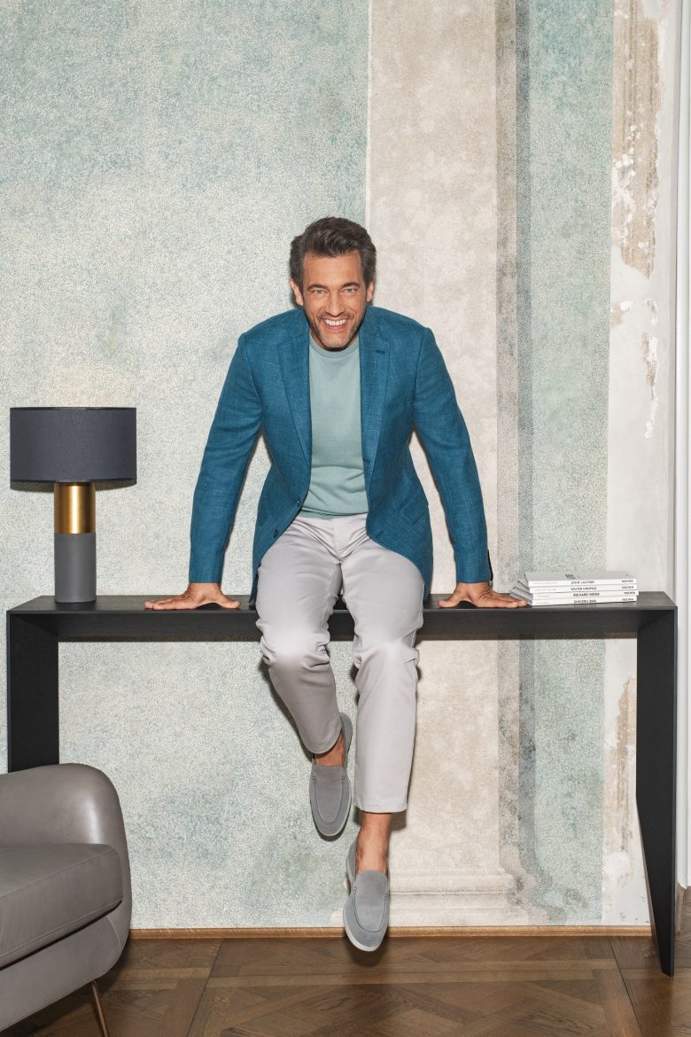 bml-spring-campaign102590-edit-internetui_internetui