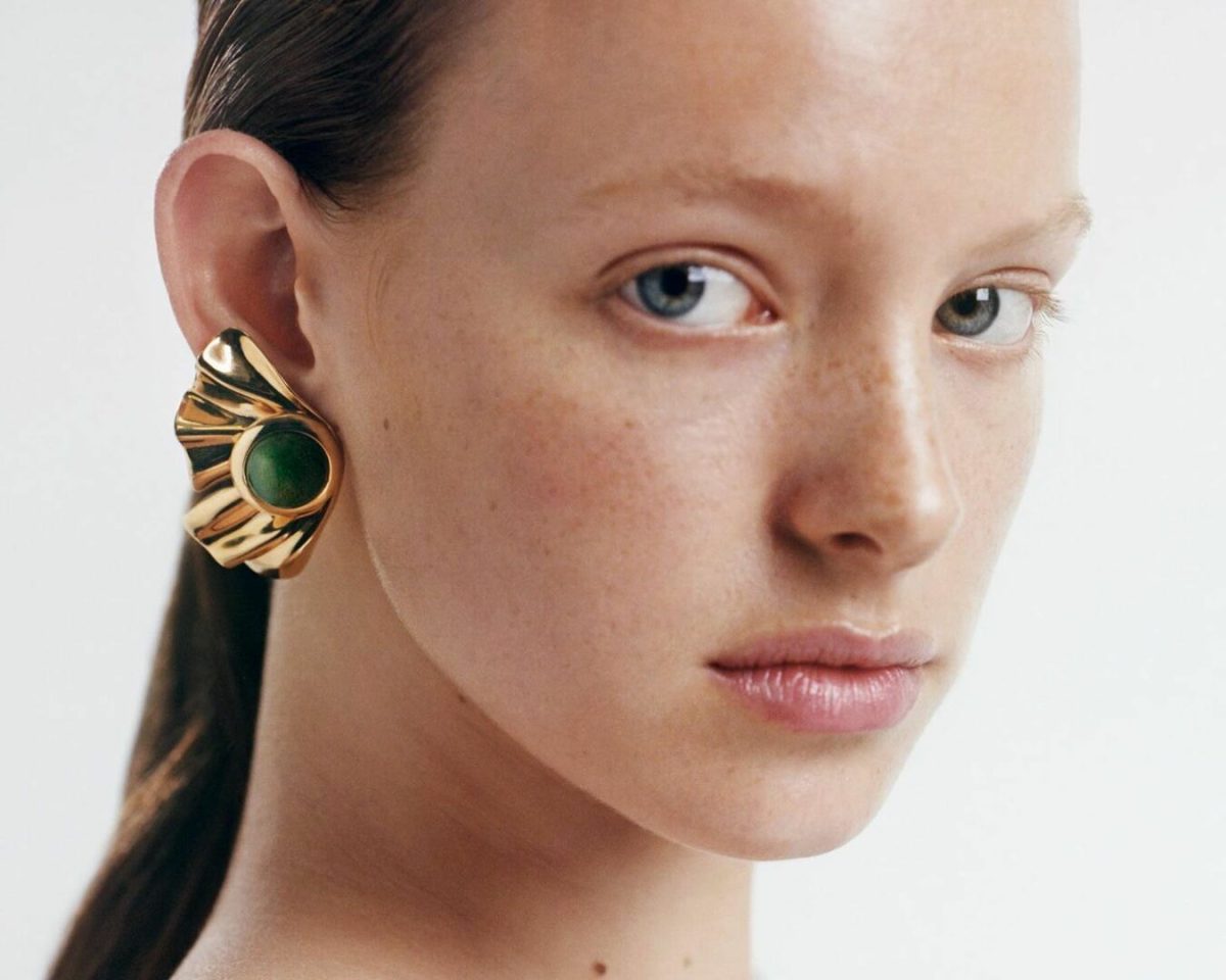 1-dagmar-j-agency-book-established-womens