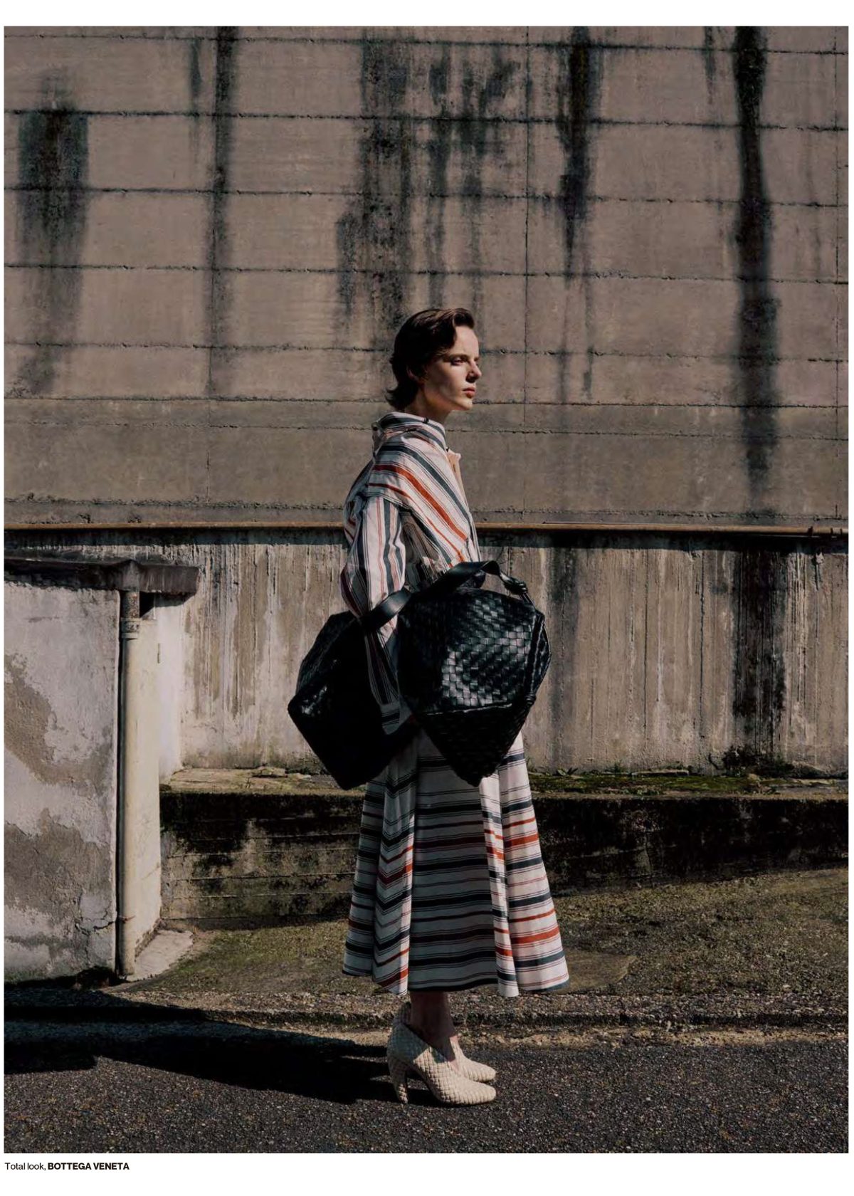 gallery_model_ayei_u9b5dgk