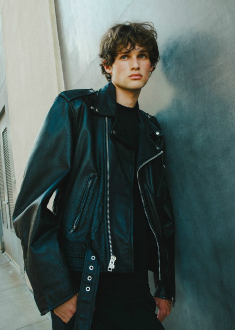 q6qwidn6tyuuvzxp2vij_m