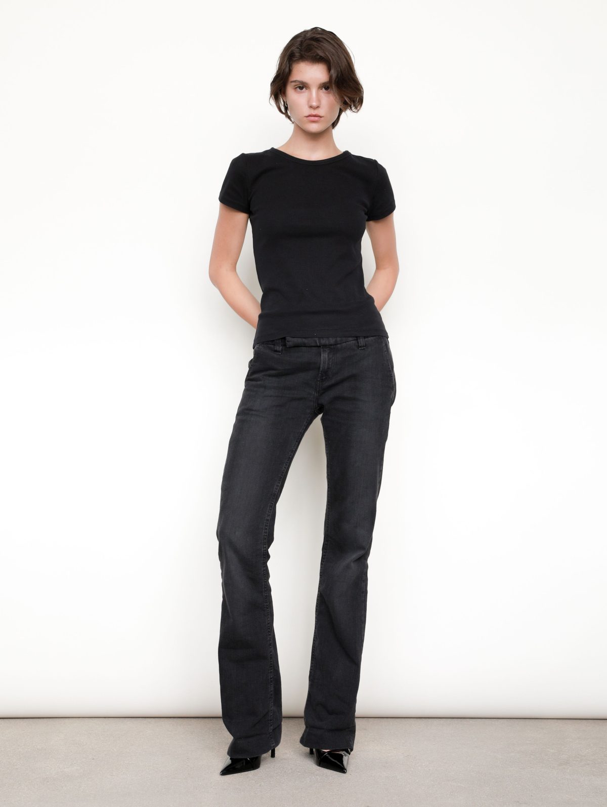 37-arina-p-snaps-bessonov-august-2025-models-inc