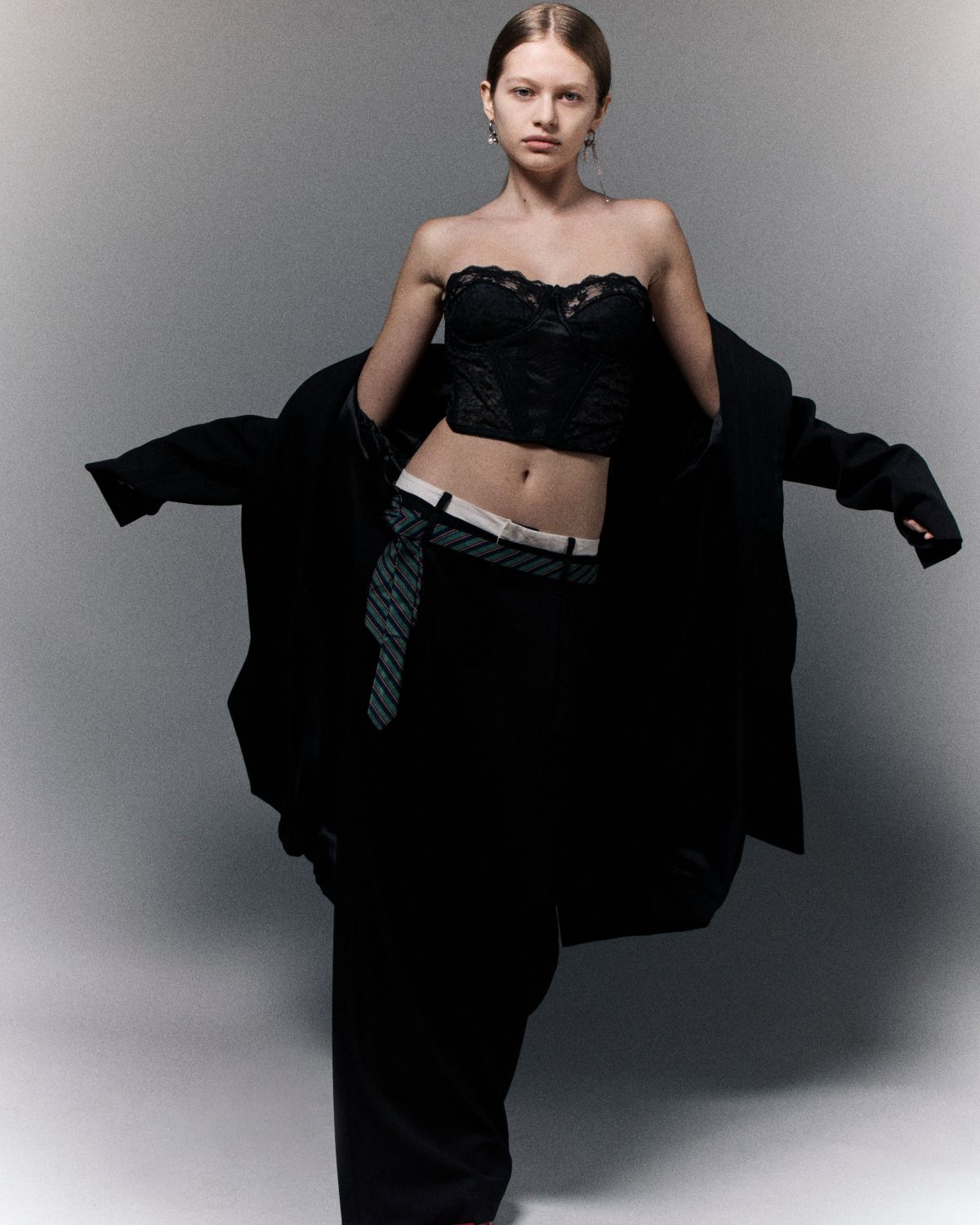 04-09-2025_leticia-dewes-by-florent-35