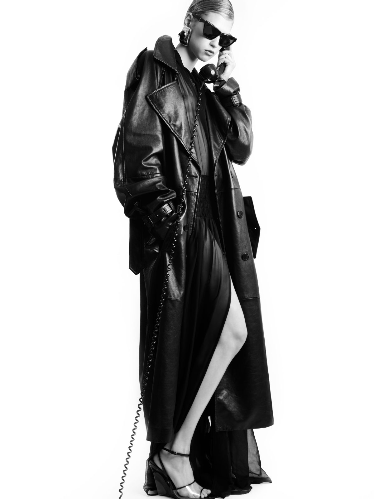 14-rosa-e-main-book-mirrrs-models-gmbh