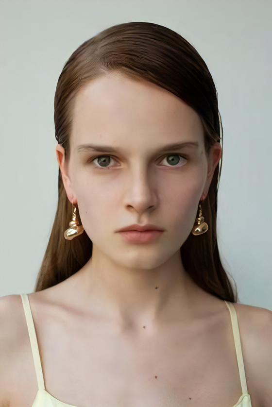 Sonia Ch
