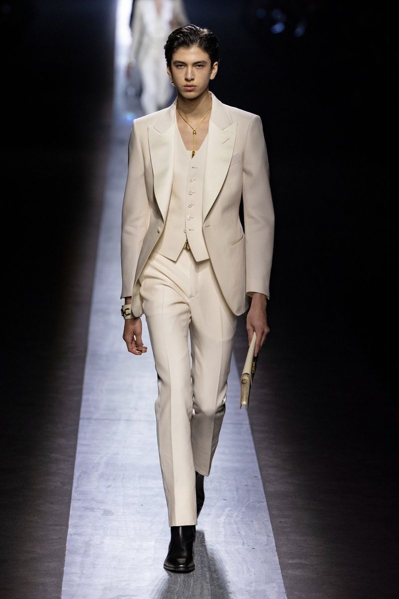 tom-ford-fw-24-show