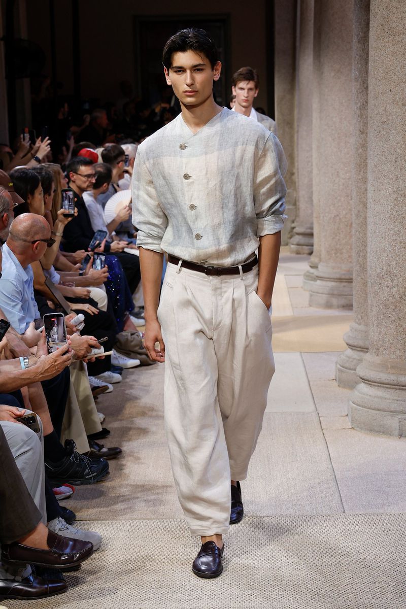 giorgio-armani-ss-27-mens-womens-cruise-2027-show2
