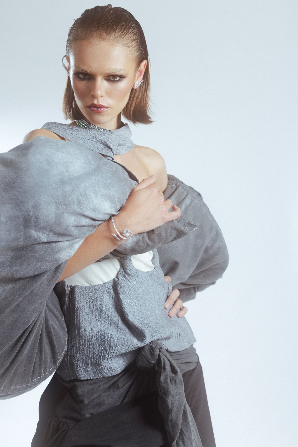 23-mila-v-santo-herra-test-ivet-fashion-ltd